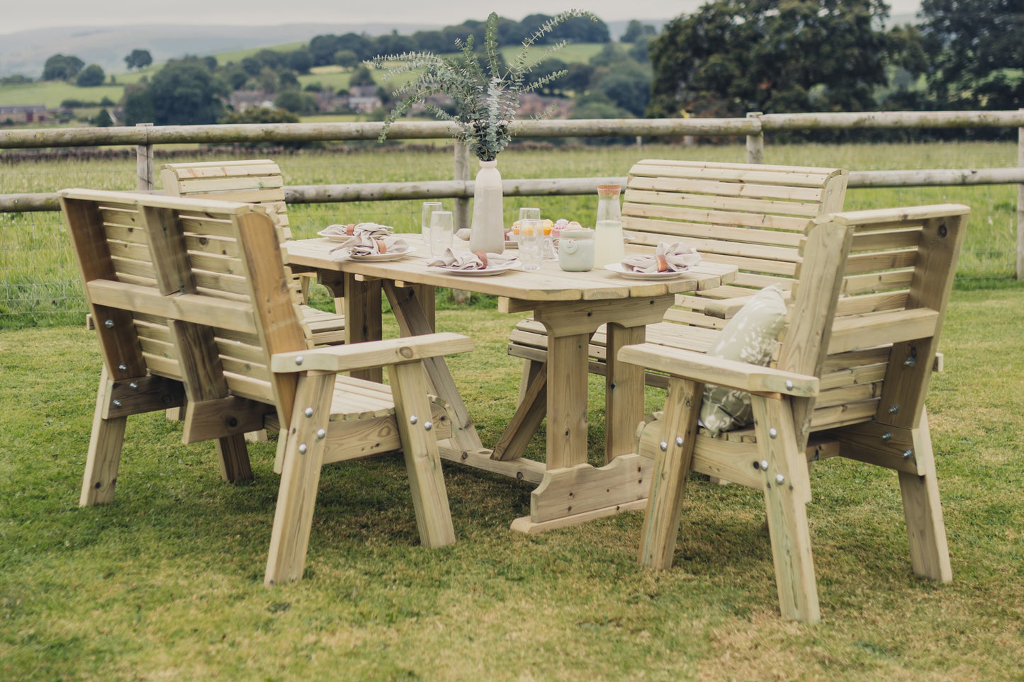 Ergo 6 Seat Table Set