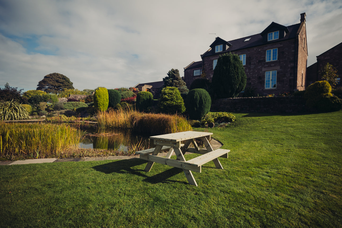 Traditional Picnic Table - 1395mm