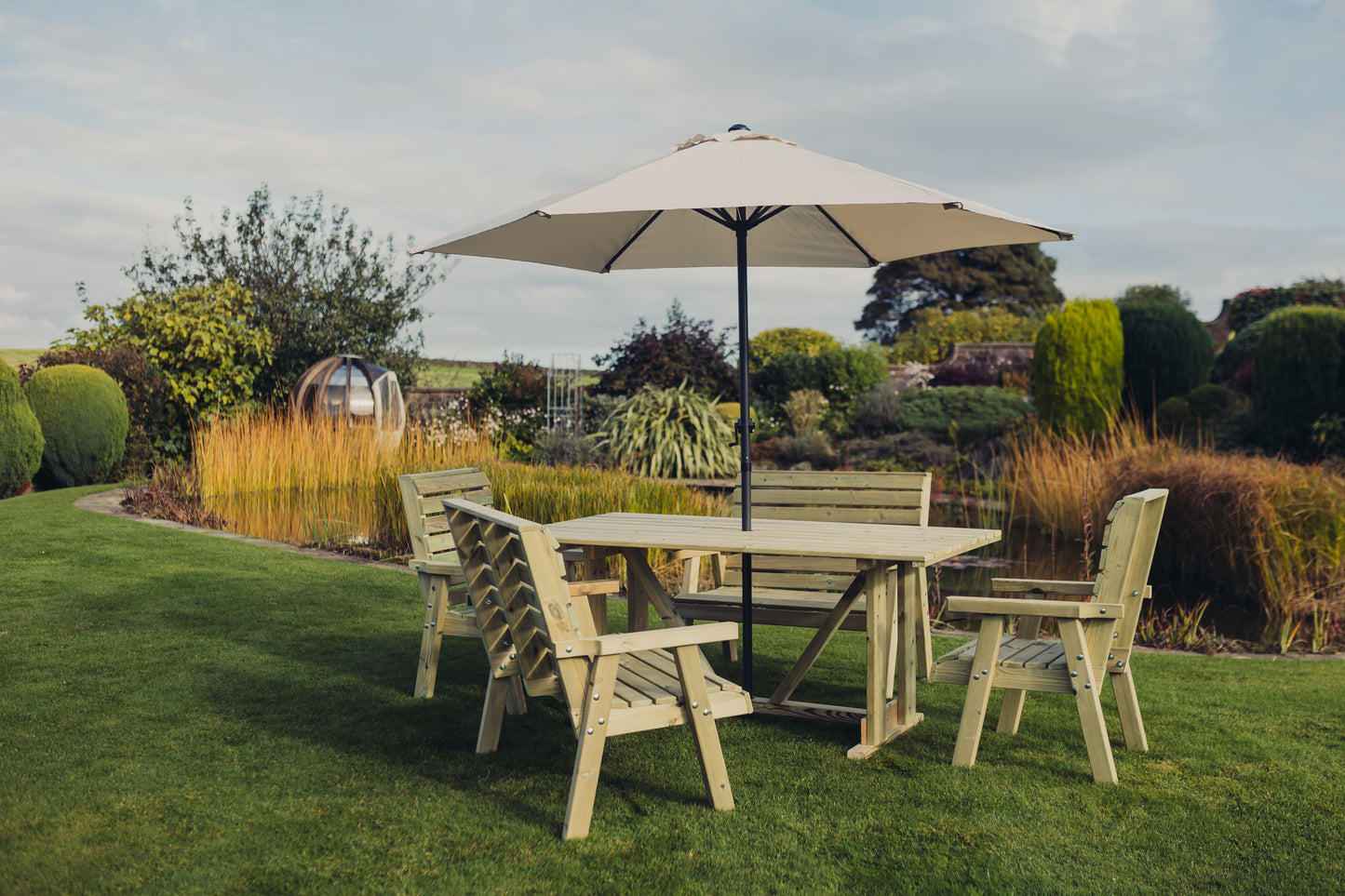 Clover 6 Seat Table Set
