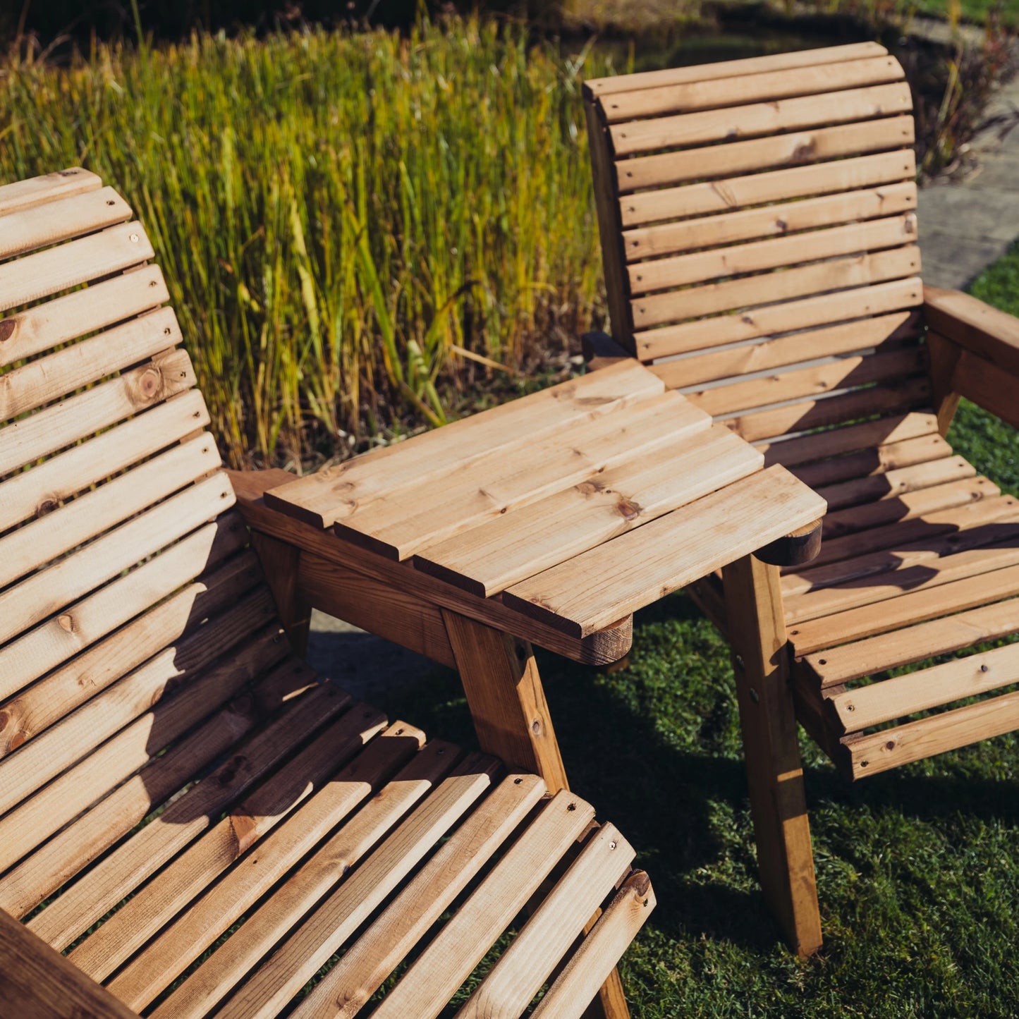 Valley Love Seat Angled