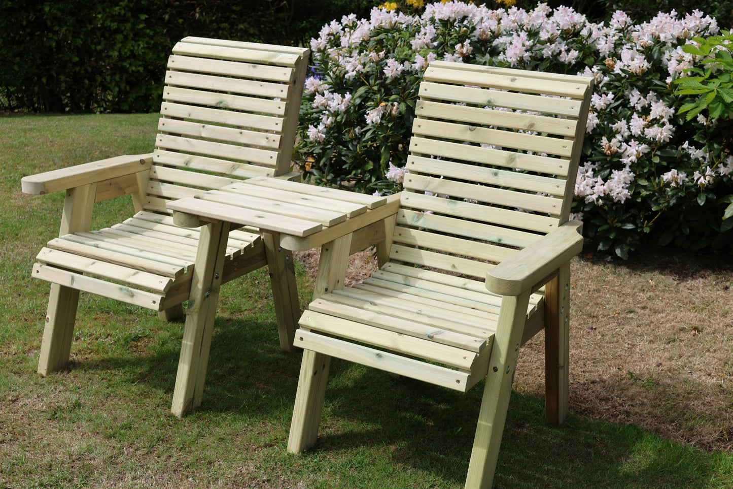 Ergo Love Seats Square