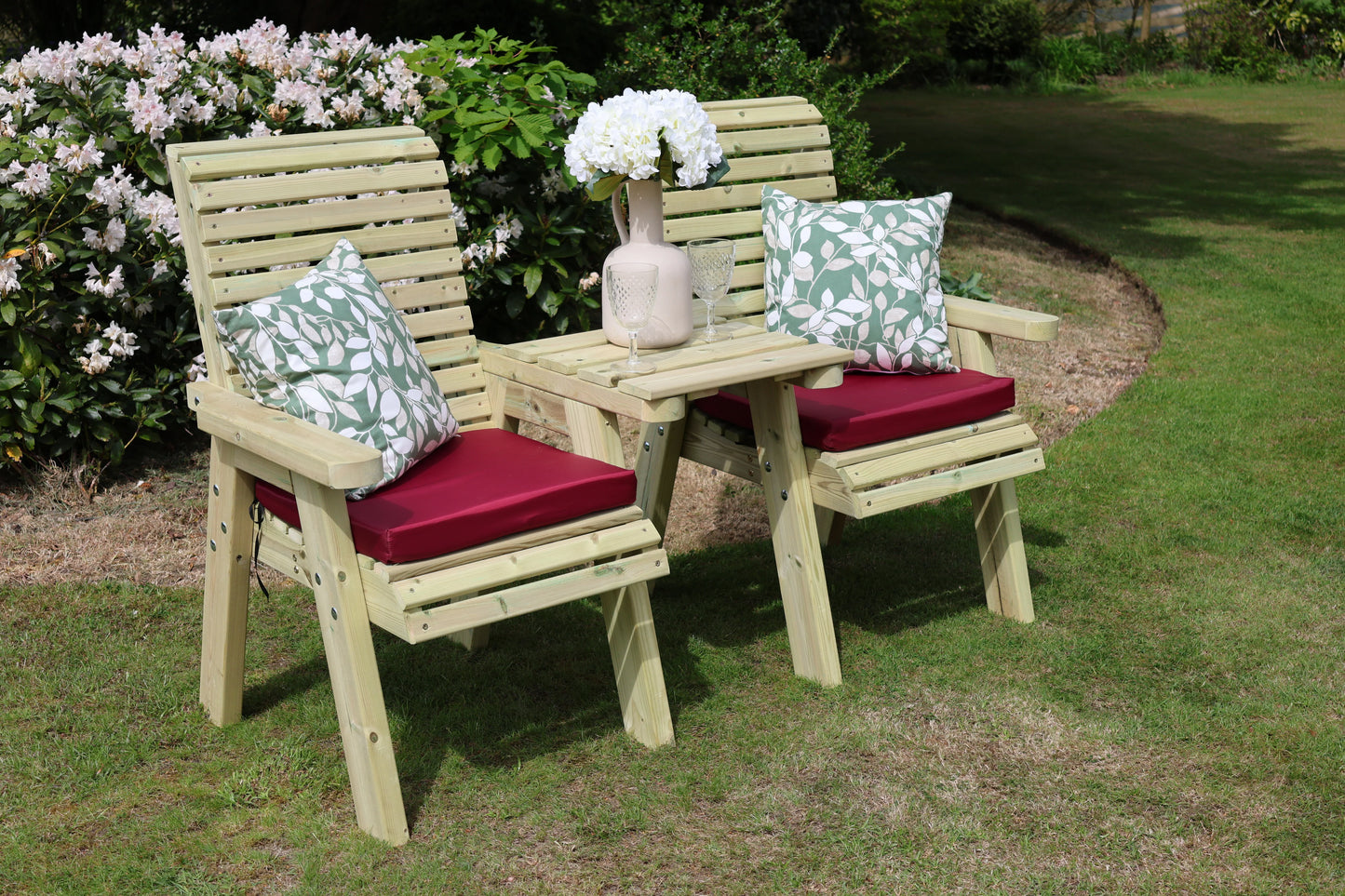Ergo Love Seats Square