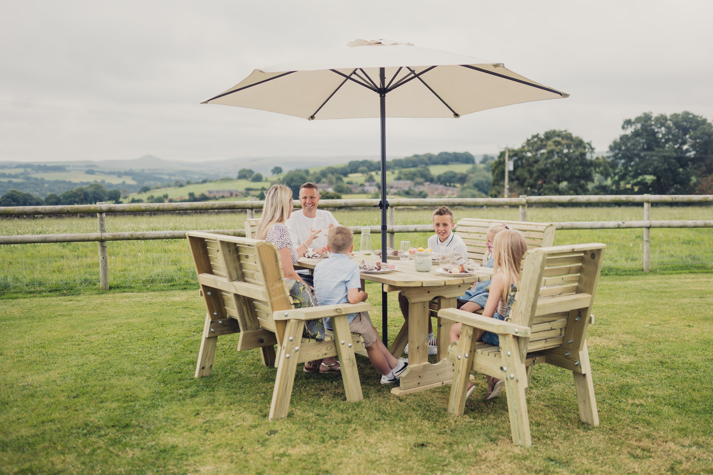 Ergo 6 Seat Table Set