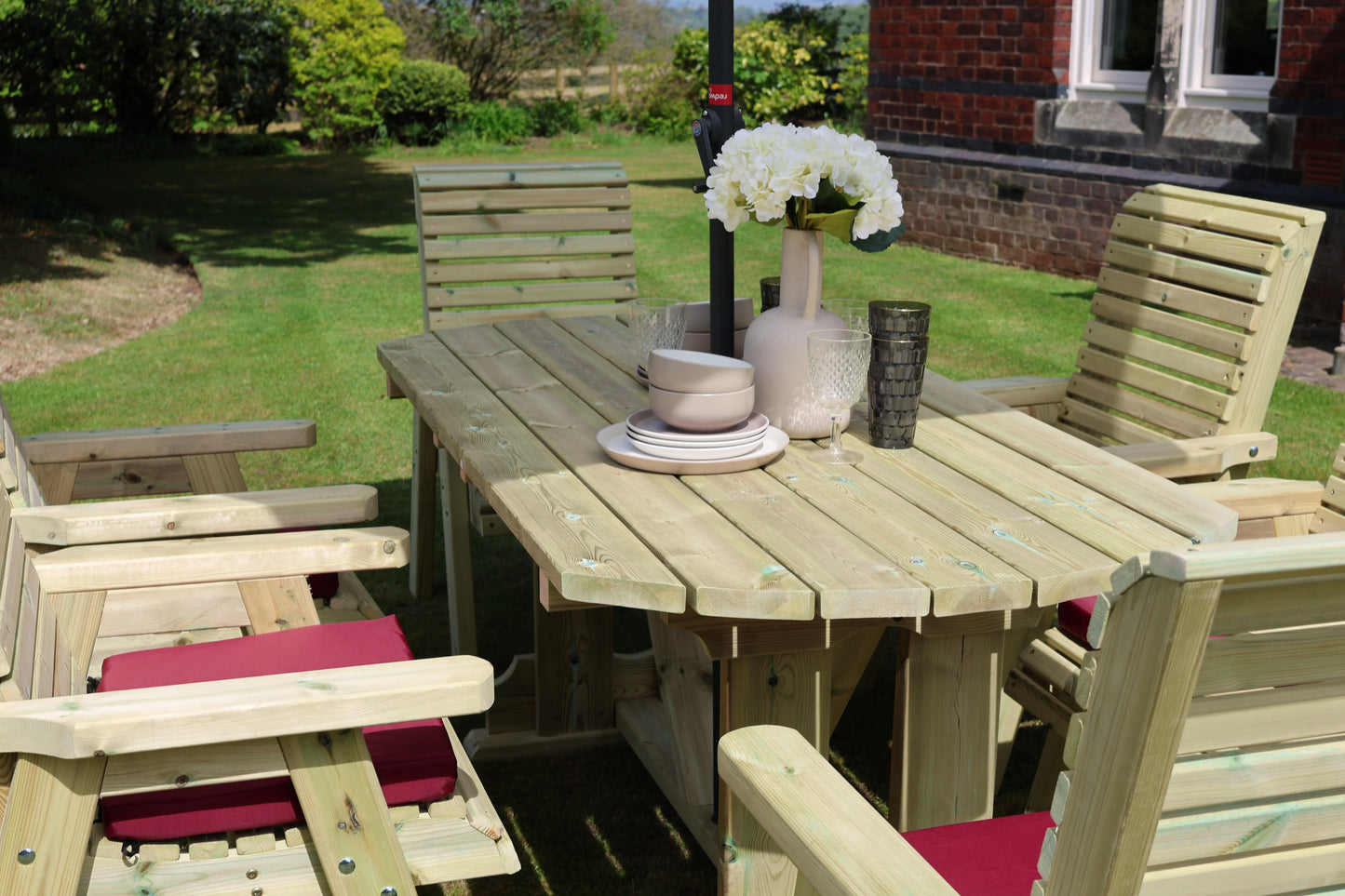 Ergo 6 Chair Round Table Set