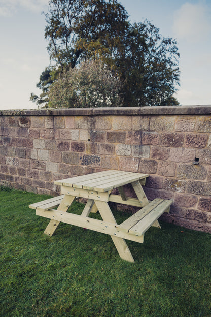 Traditional Picnic Table - 1395mm