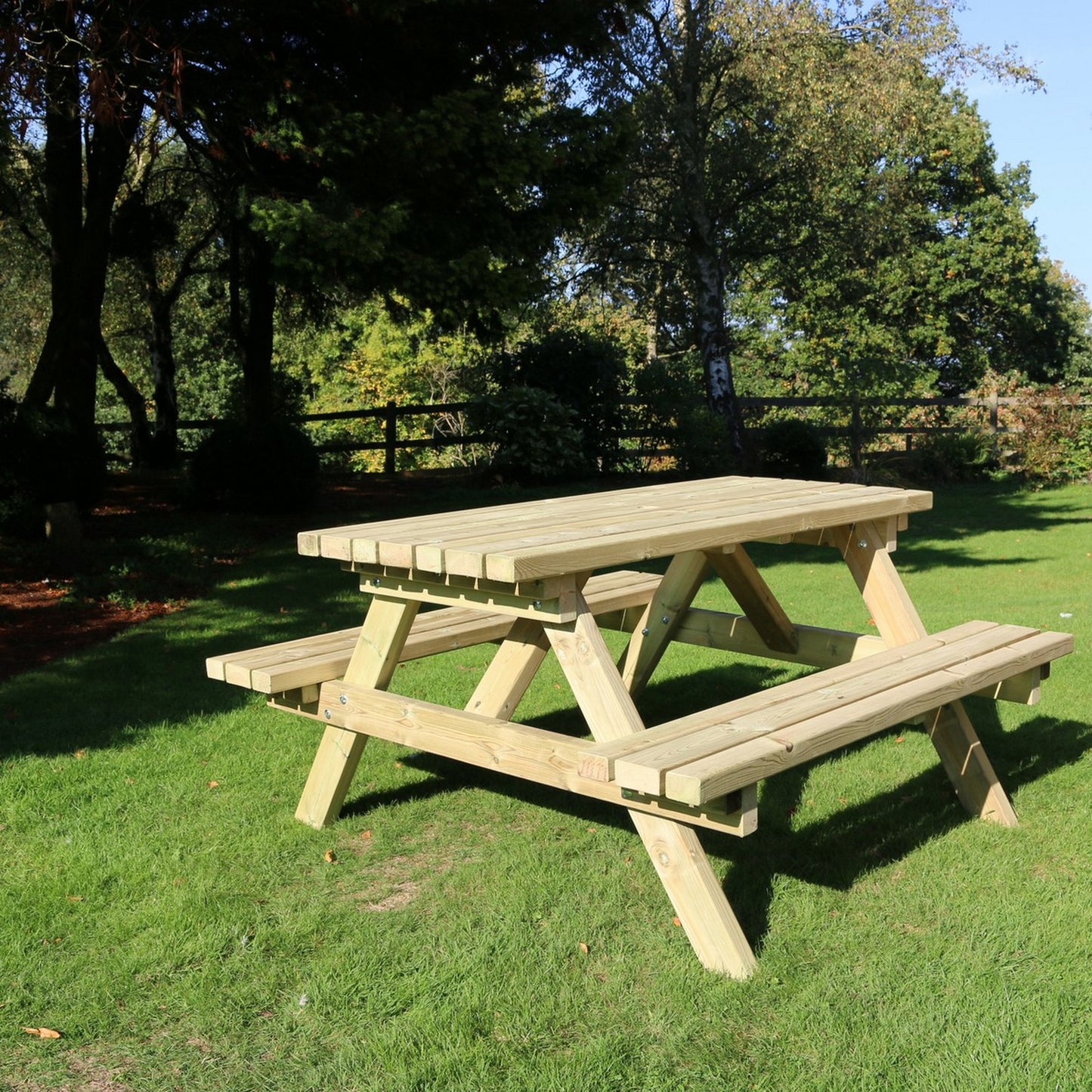 Deluxe Picnic Table - 1800mm