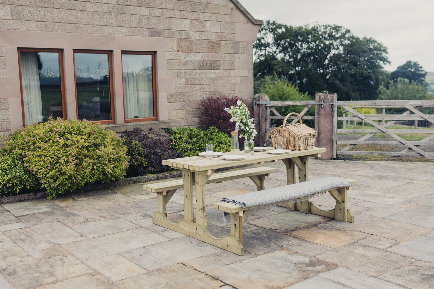 Lunar Picnic Table - 1500mm