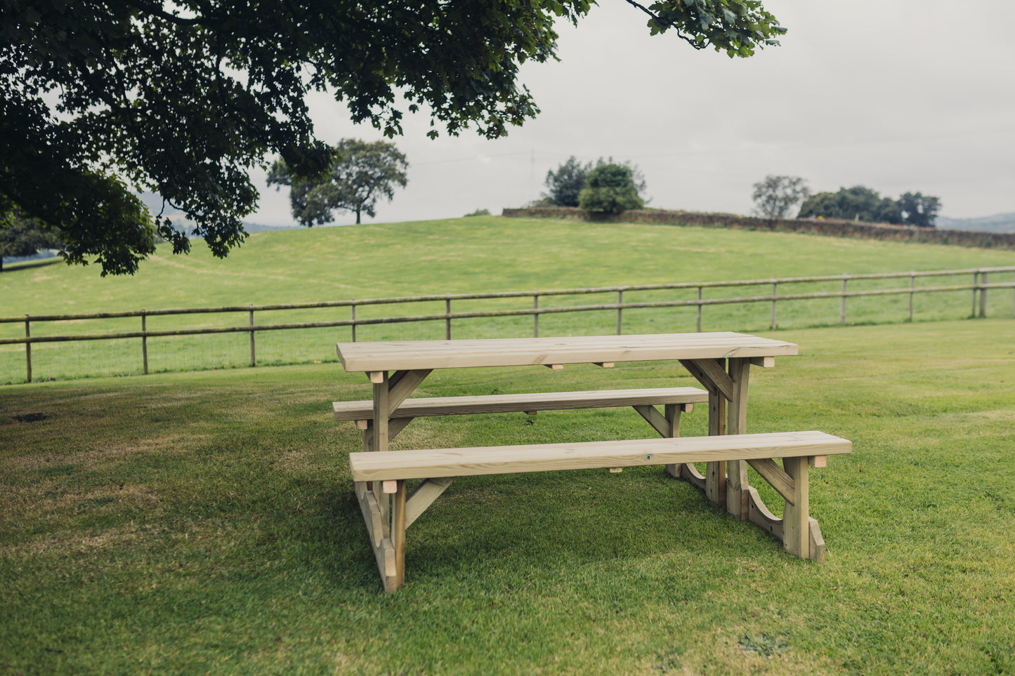 Lunar Picnic Table - 1800mm