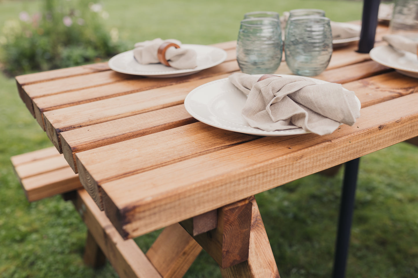 Valley Deluxe Picnic Table - 1800mm